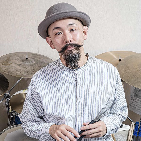 講師　　：根岸 博之<br />
開講曜日：木・土曜日