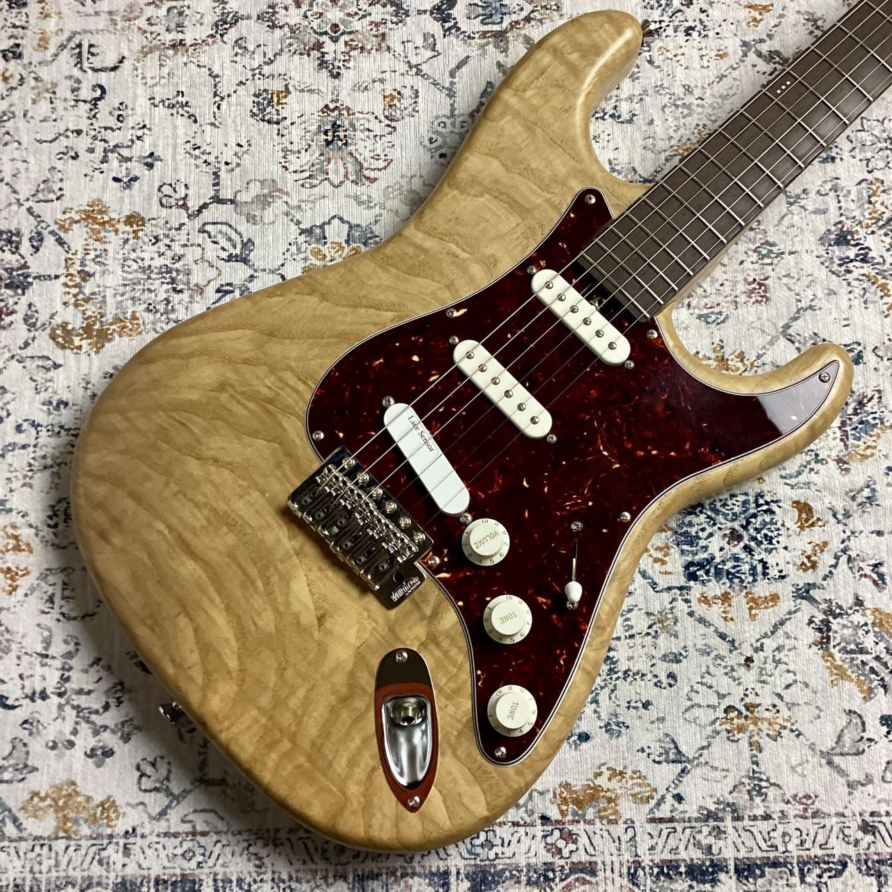 TOP GUITARSオーダーST  逆反り　修正不可の為、売り切り価格！ 