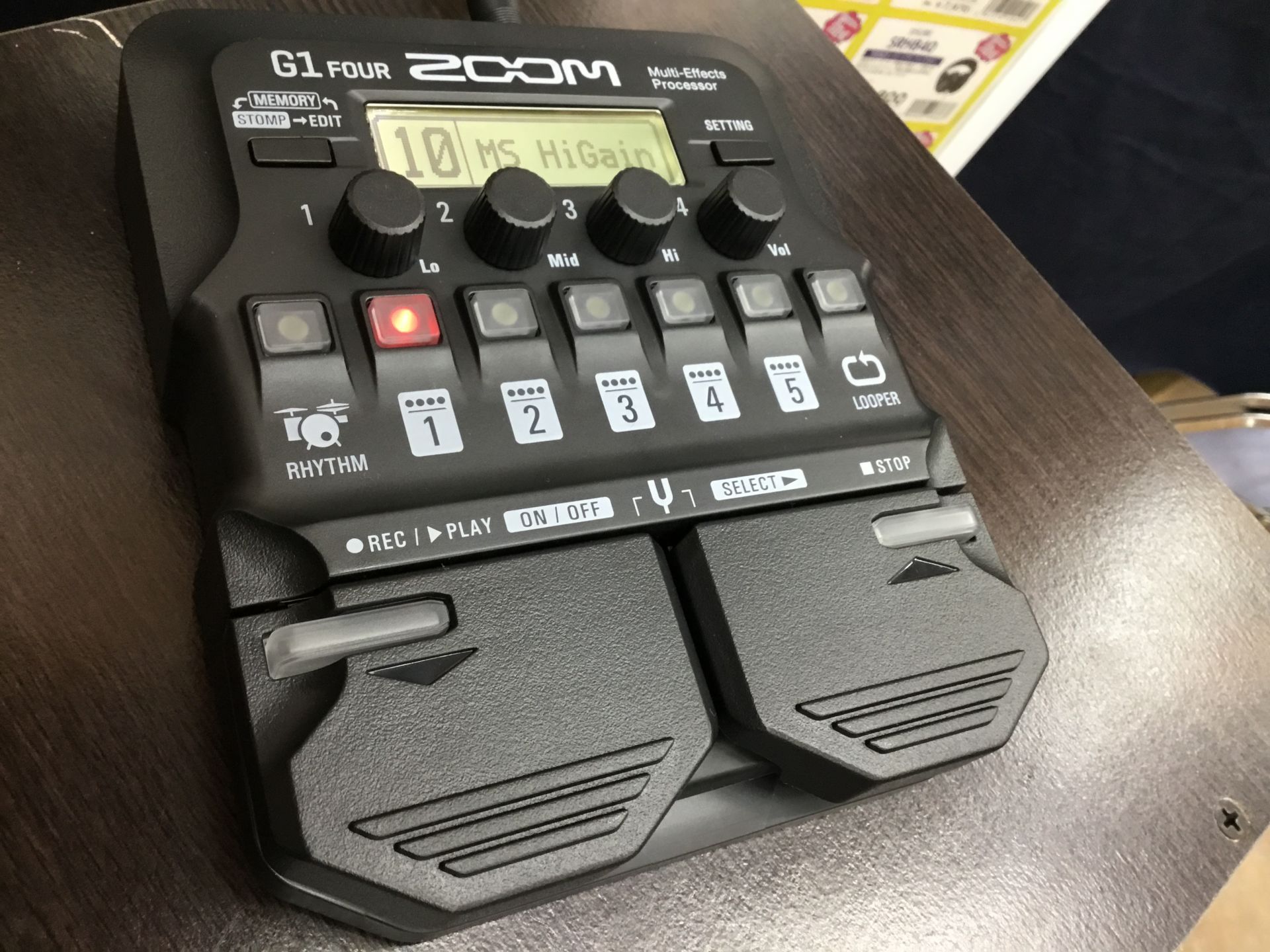 ZOOM(ズーム)G1 FOUR入荷しました!
