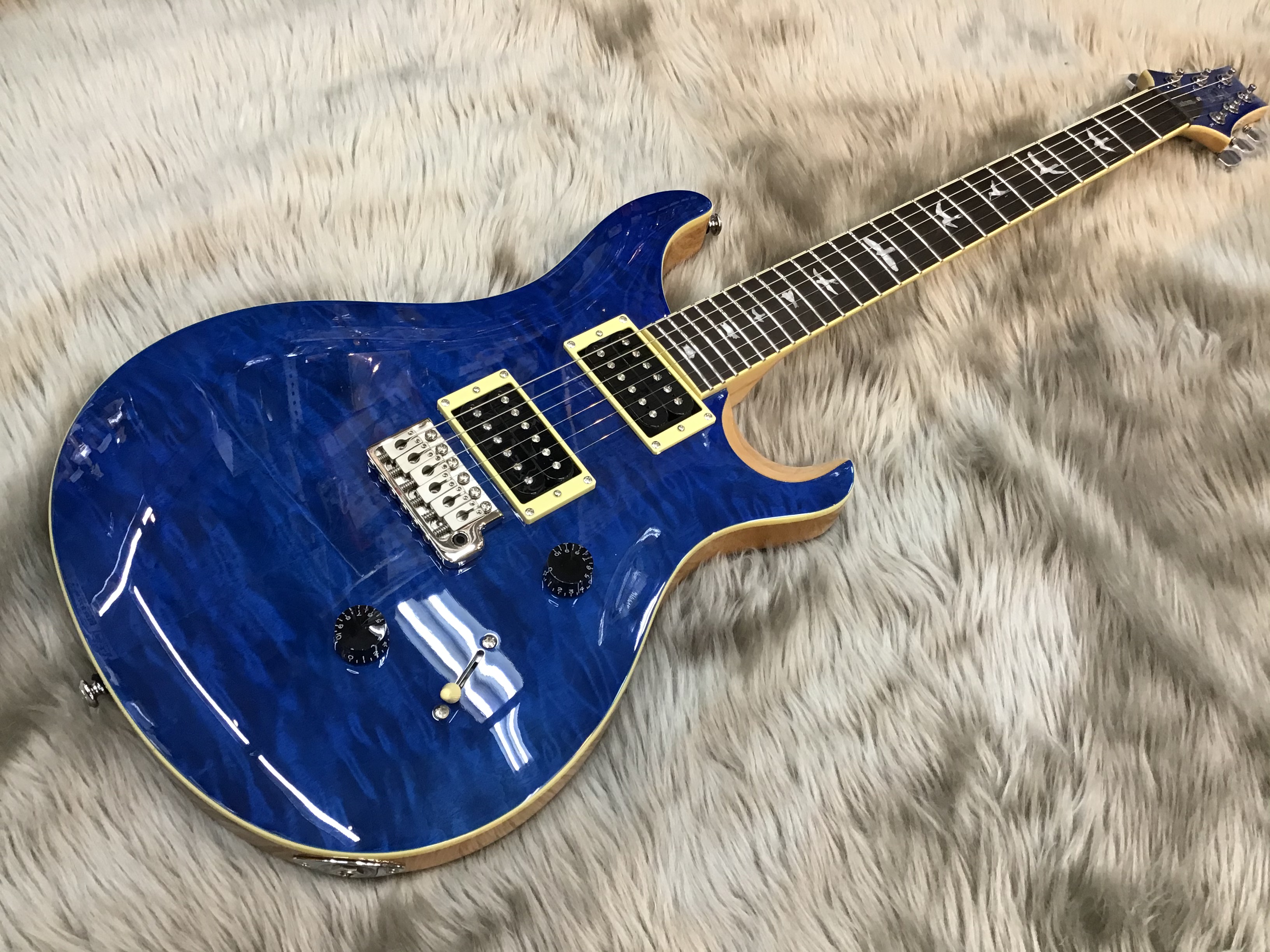 *島村楽器限定モデルの[!!PAUL REED SMITH SE Custom 24 QM LTD!!]が入荷致しました！ こんにちは！島村楽器イオン長岡店スタッフの竹内です。 今回はエレキギター、PRSのSE Custom 24 QM LTD(BT)が入荷致しましたのでお知らせいたします。 **P […]