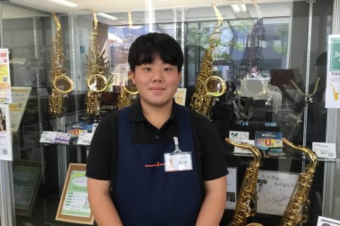 スタッフ写真 鼻崎
