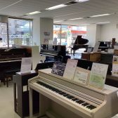 ピアノショールーム長崎店　展示ピアノ一覧