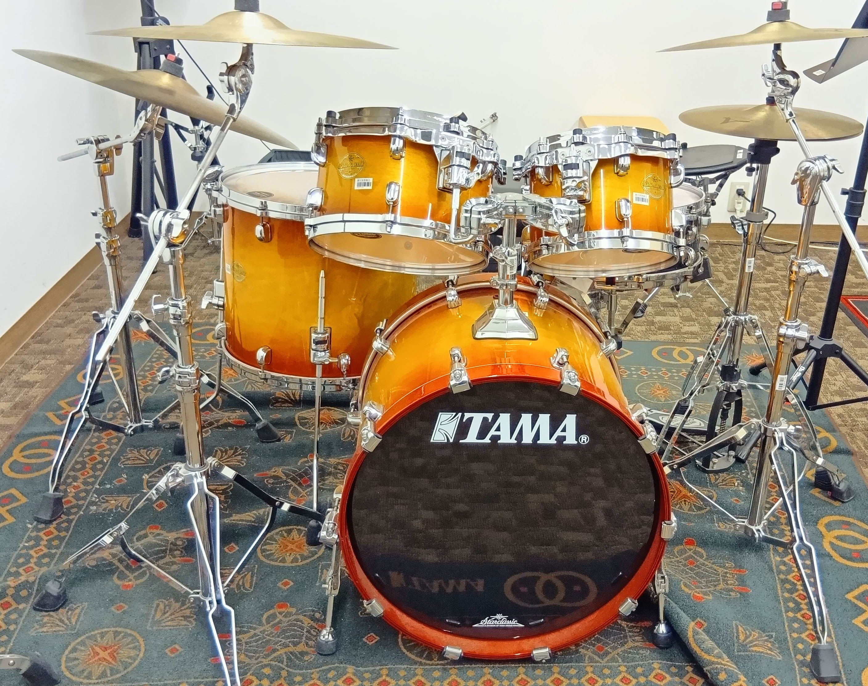 *実はいくつからでも、どなたでも始められる楽器 こんにちは。島村楽器 アミュプラザ長崎店です！]] -「何か趣味を持ちたいな」 -「ずっと憧れていたけど、自分にも出来るかしら」 -「ストレス発散になりそうだと思って」 こんなお声を頂くのが、島村楽器 アミュプラザ長崎店のドラム教室です。この記事では、 [&hellip;]