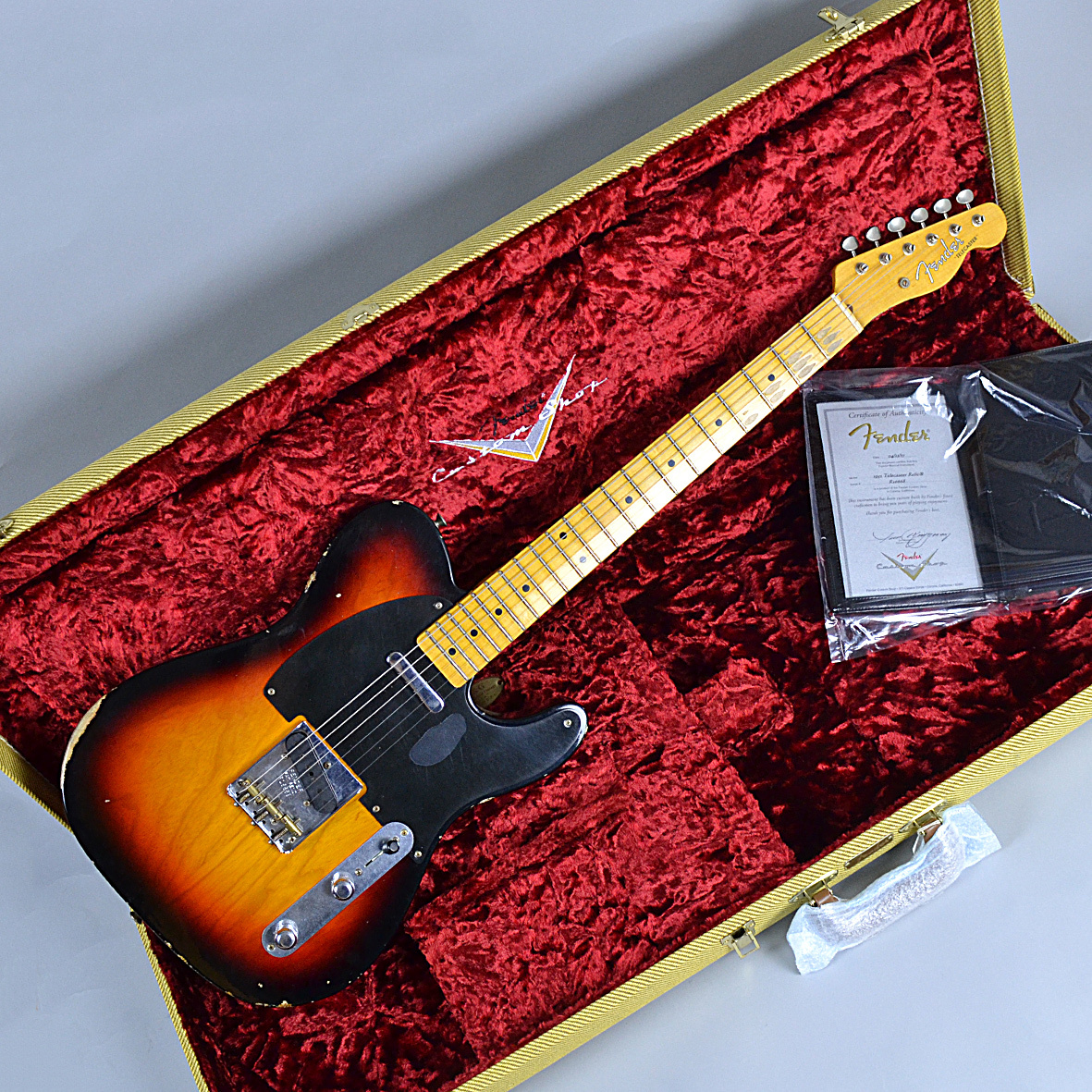 *Fender Custom Shop 1952 Telecaster Relic ＃R16668 ※当社ルシア―がダラスにて直接買付！ カスタムショップの構想が立ち上がったのが1984年後半。その後1985年3月にCBSから新体制へと移行。1986年にマイケルスティーブンスとジョンペイジを迎え入れ […]