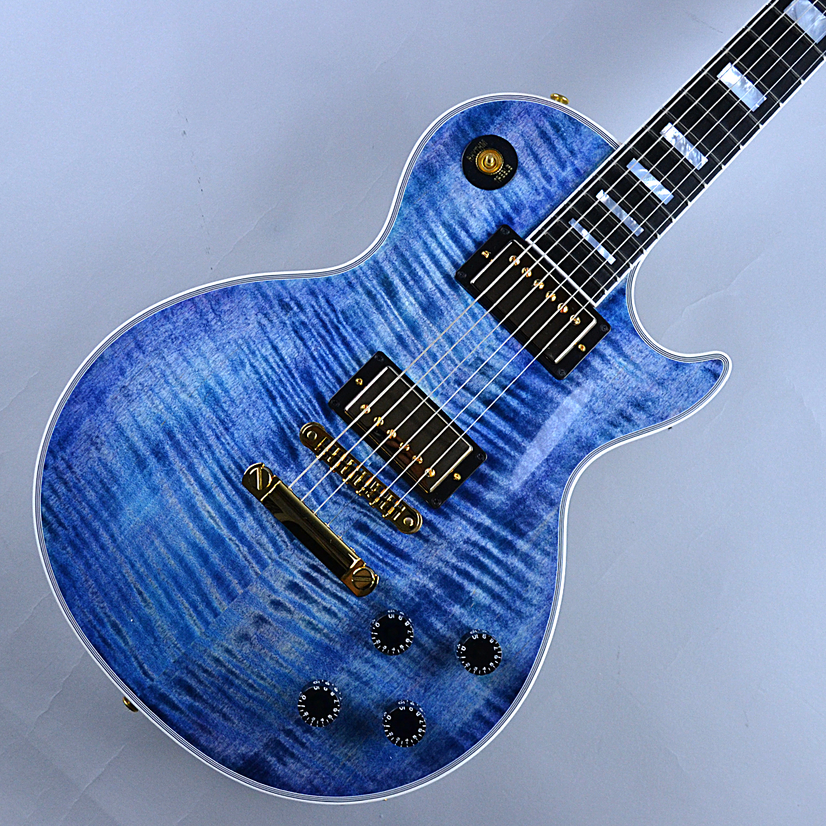 【入荷情報】Gibson Custom Shop – Les Paul Custom Figured Nordic Blue