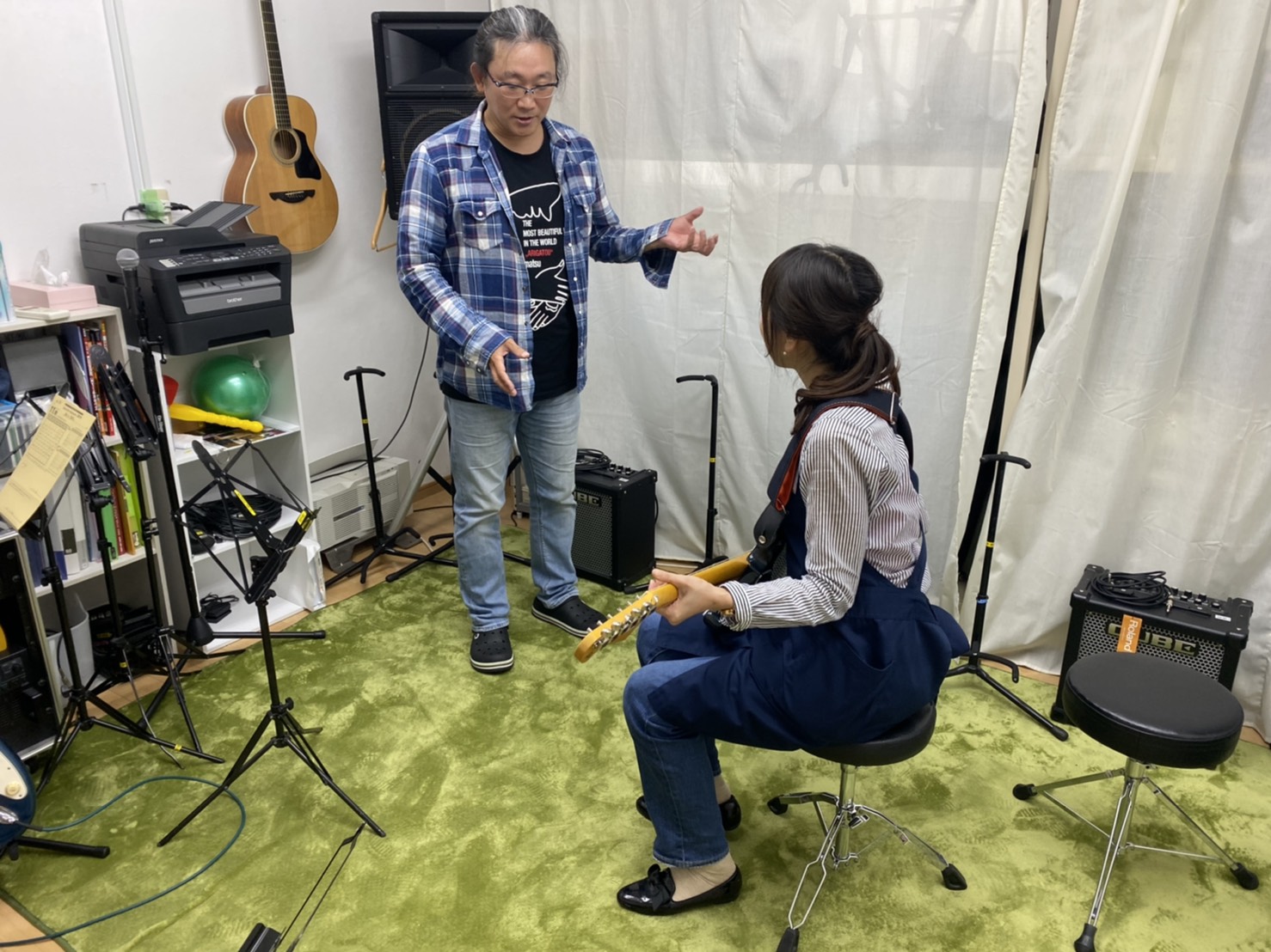 音楽教室かわら版～その25・～スタッフがギター教室体験レッスンを受けてみました！ 村田先生編～