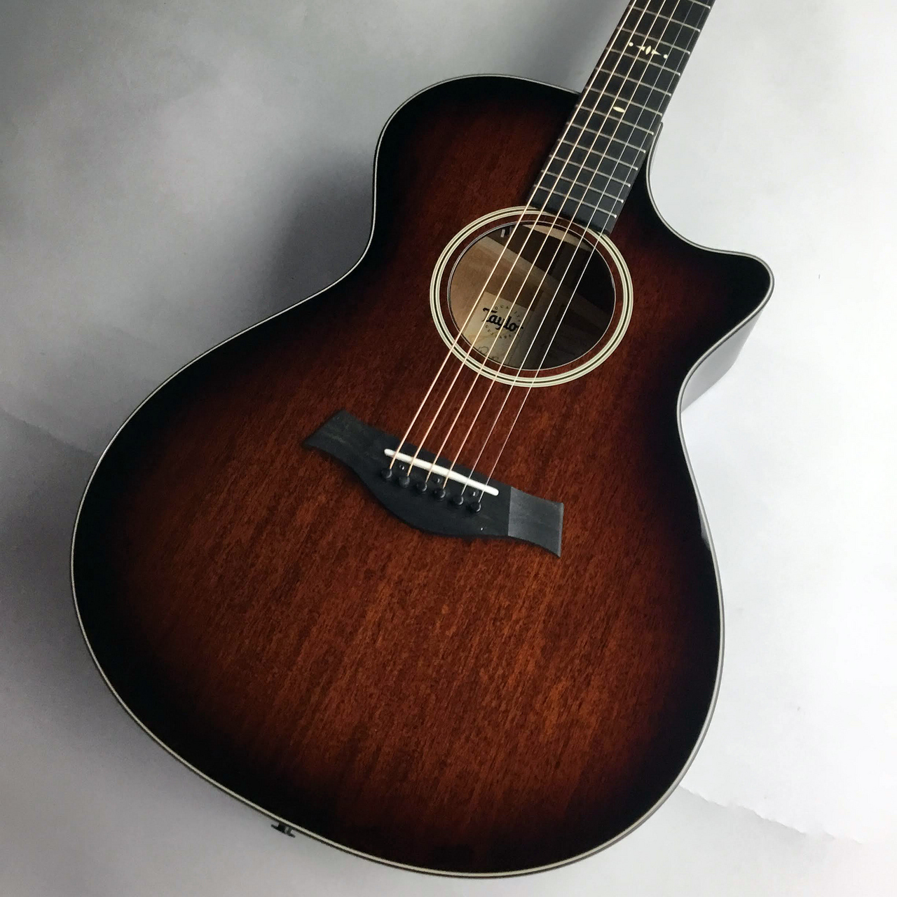 【アコースティックギター】Taylor 522ce V-Class