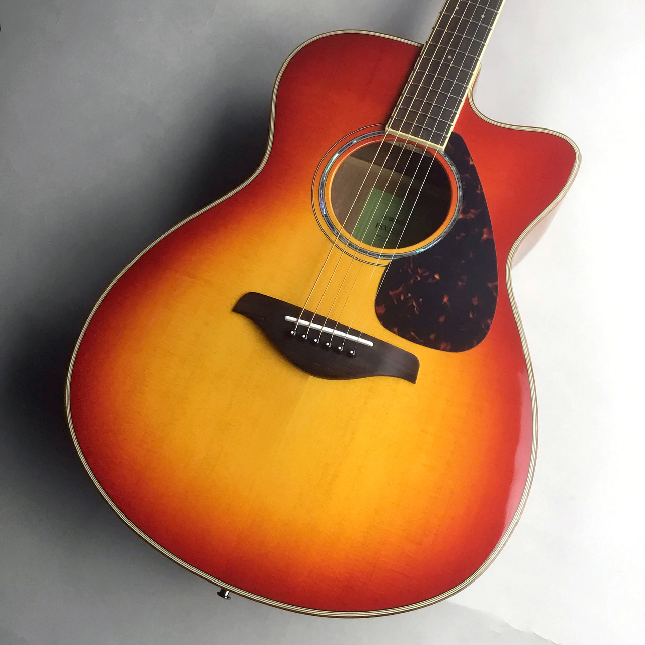 【アコースティックギター】YAMAHA FSX825C