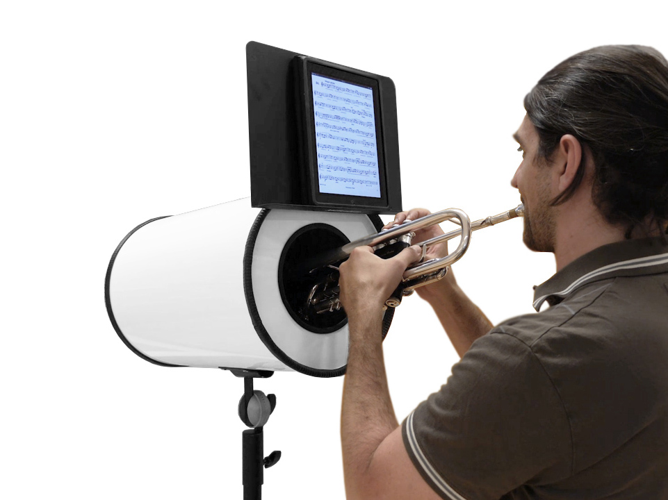 贅沢品 新しいトランペット用消音機「MUTETUBE」お試しいただけます 管楽器・吹奏楽器