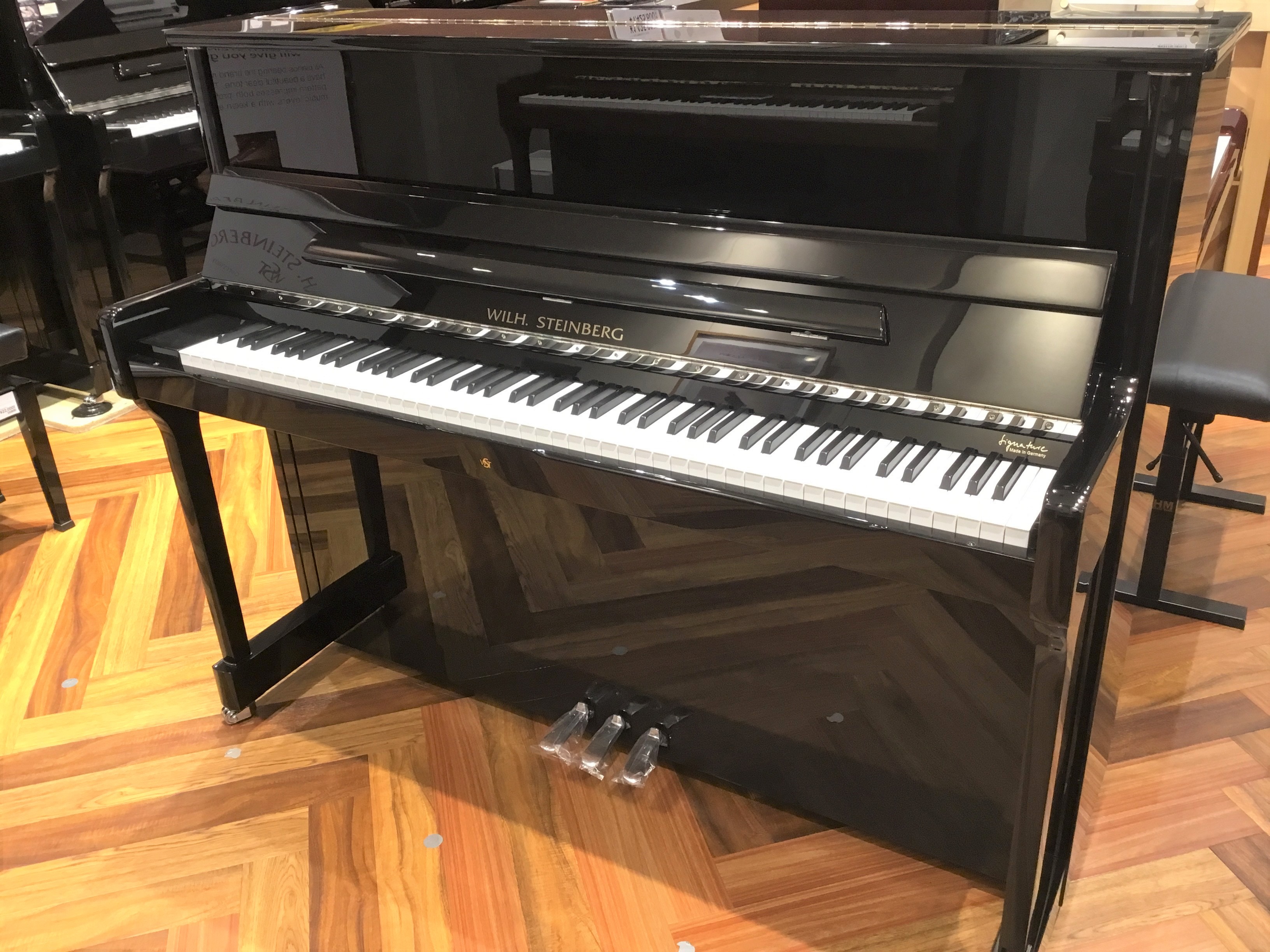 新品アップライトピアノS117
