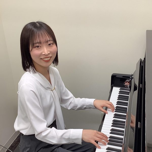 石田明日香先生