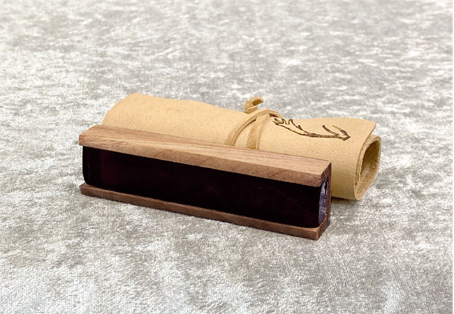 Leaterwood RosinBespoke CRISP