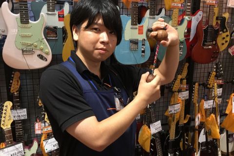 スタッフ写真 エレキギター・アンプ・エフェクター・OPEN MIC CLUB 長谷川 翔