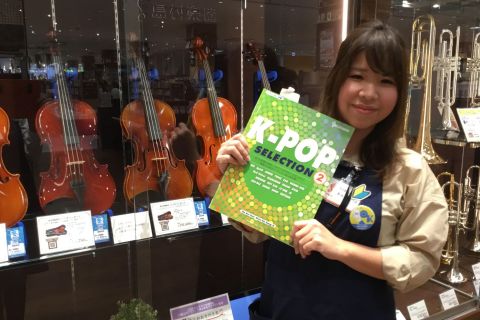 スタッフ写真 弦楽器・楽譜・弦楽器アクセサリー・音楽雑貨 長谷川 みづき