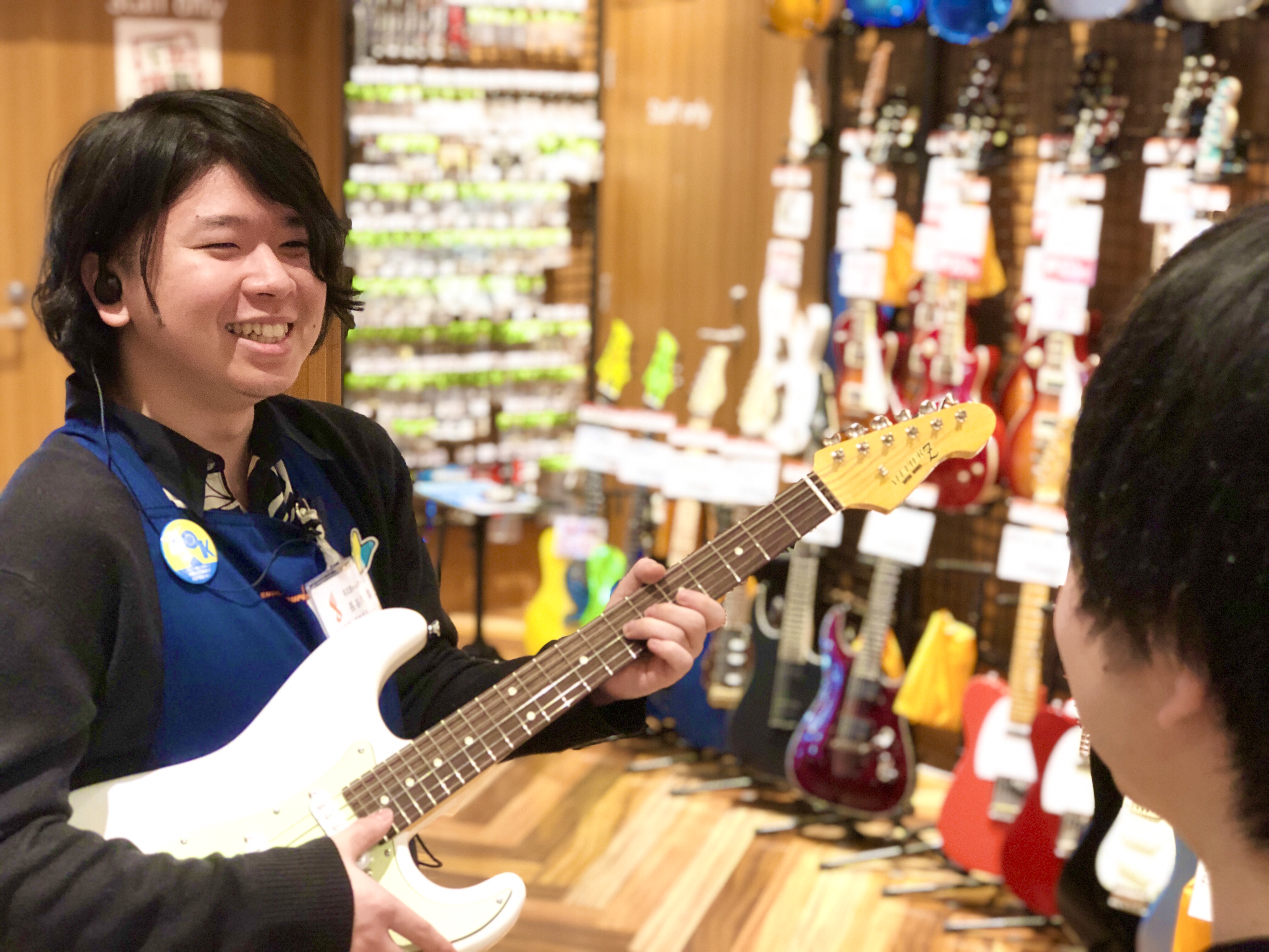 初めての楽器屋さん！お店での試奏の流れを解説！【ギター・ベースの選び方】