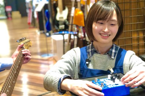 スタッフ写真 アンプ・エフェクター・音楽雑貨 舩坂