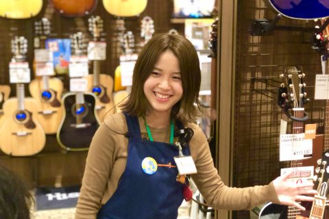 スタッフ写真 <副店長>ギター・ピアノアドバイザー 田中