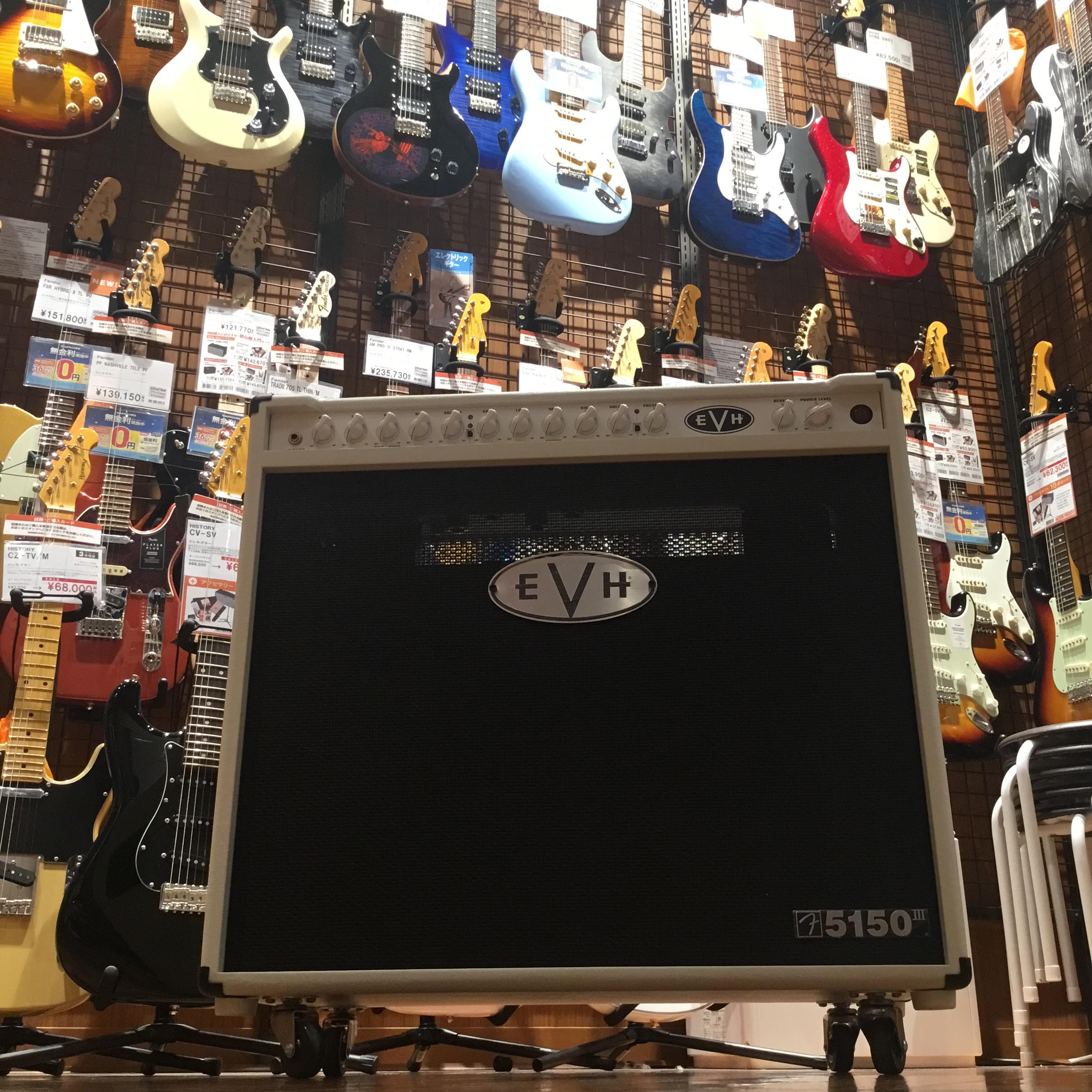 こんにちは！レガート大好きスタッフの長谷川です！フルピッキングは苦手です。さて！中古にてEVH5051Ⅲを買い取りました～！今回はこのアンプがどれくらい素晴らしいのかをおはなしします。是非見ていって下さいね！ CONTENTS1、エドワードヴァンヘイレンとは何者なのか？2、彼のサウンドの秘密3、実際 […]