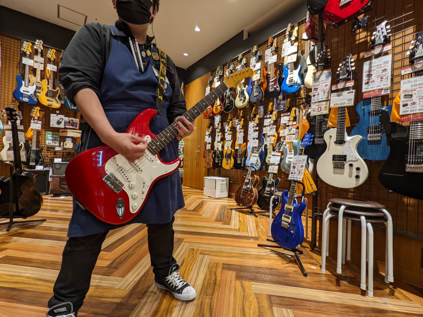 ギターストラップのお話【ギター・ベース入門向け】｜島村楽器 名古屋mozoオーパ店