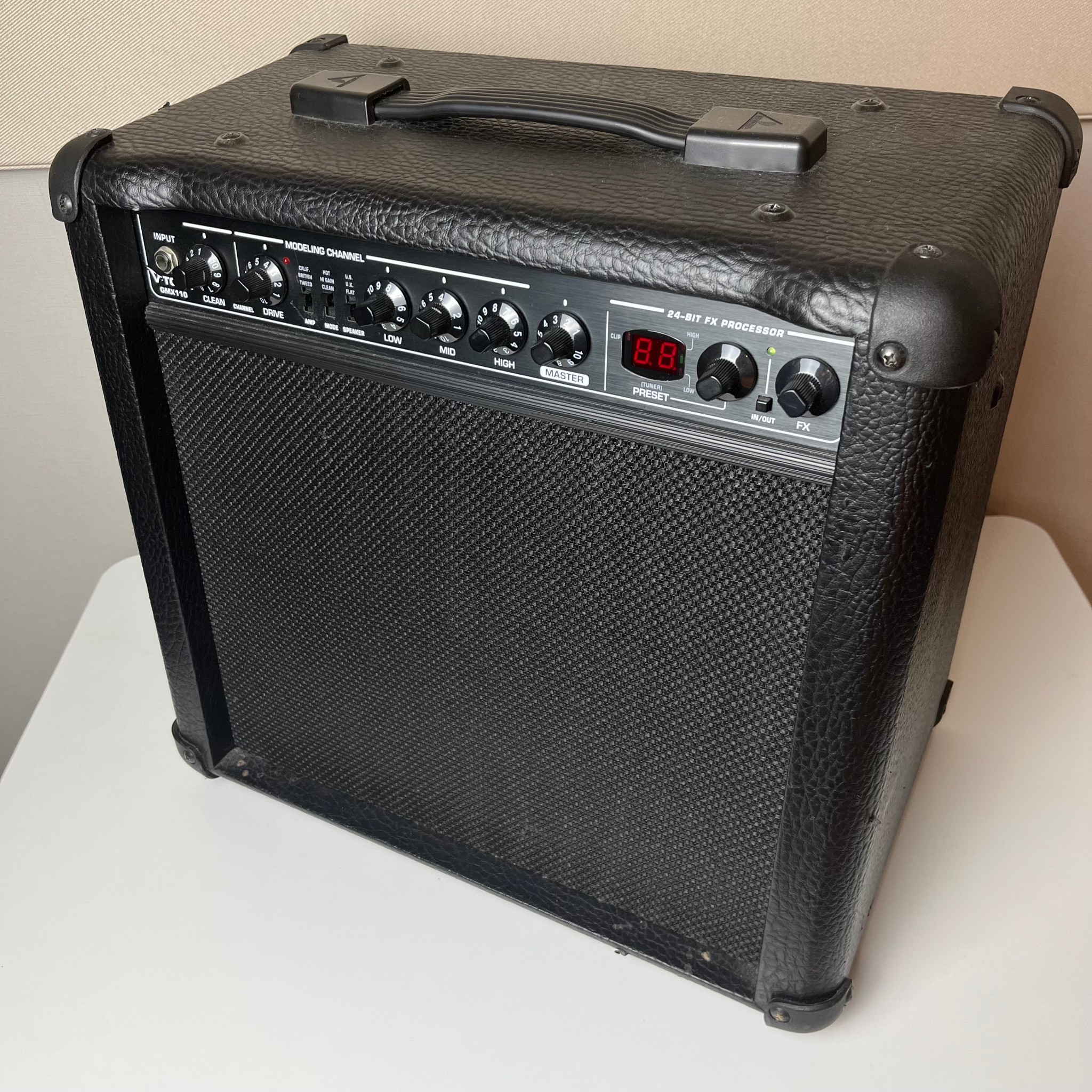 BEHRINGERGMX110