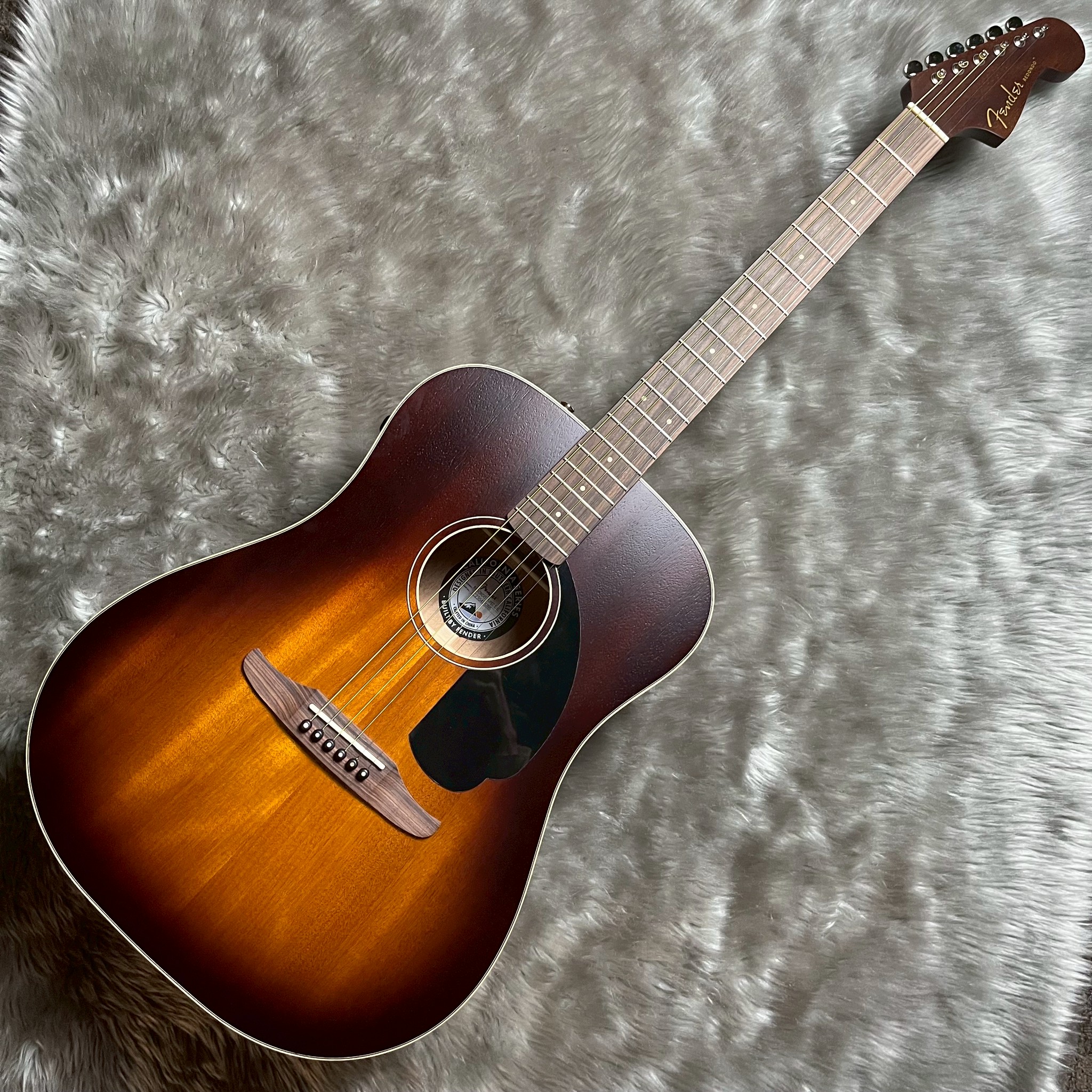 FenderREDONDO SPECIAL