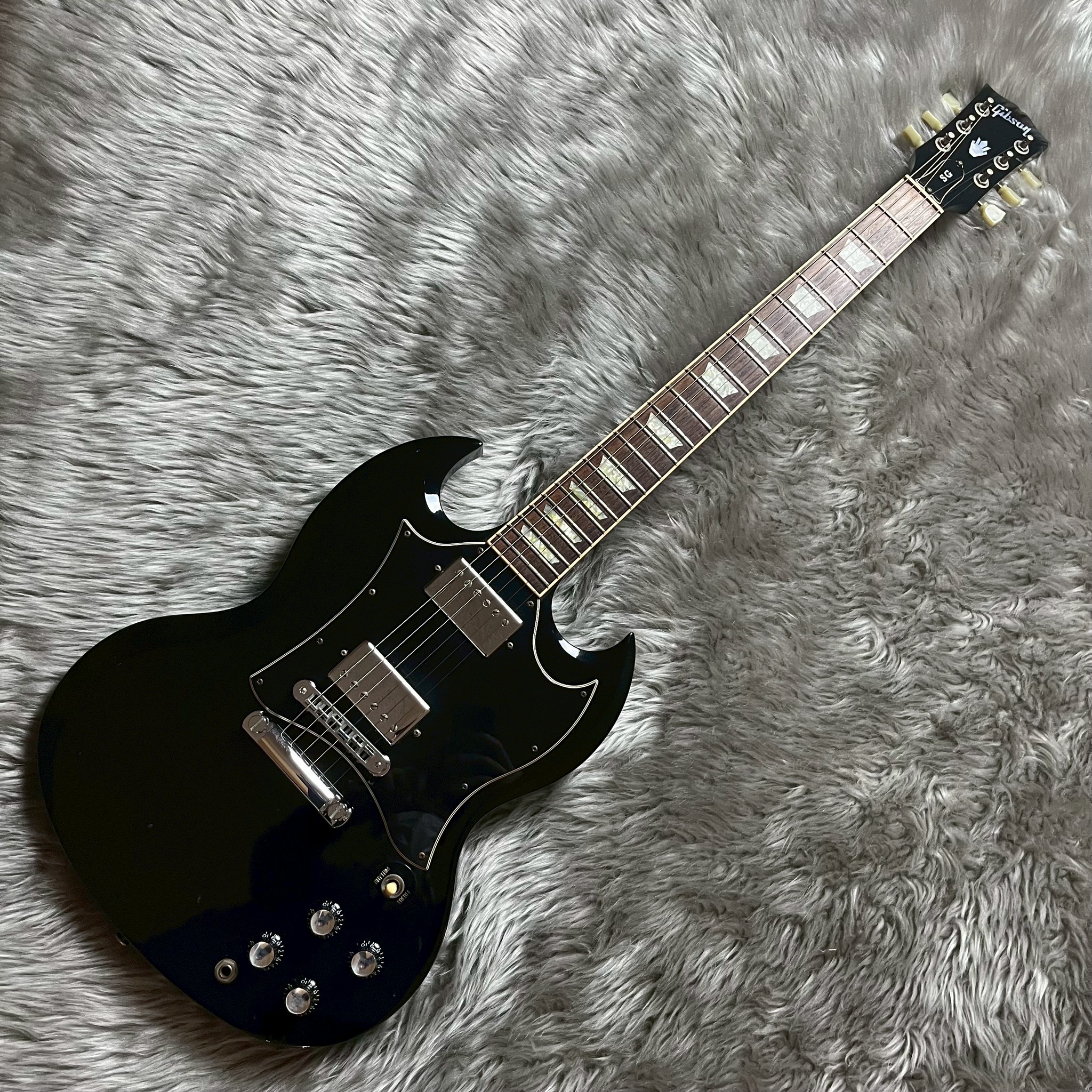 GibsonSG Standard/Ebony Black