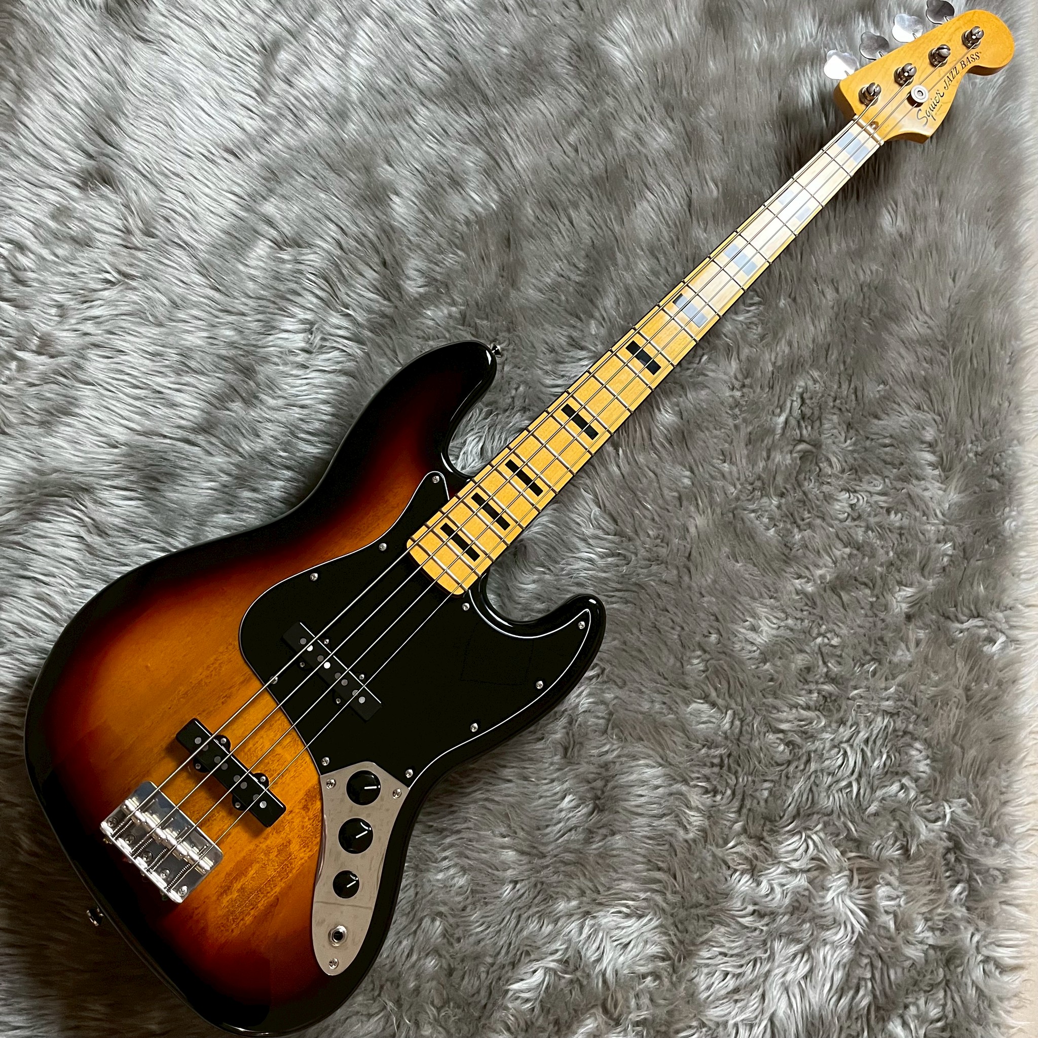 Squier by FenderClassic Vibe '70s Jazz Bass 3TS