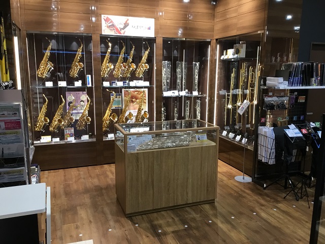 吹奏楽応援！そしてアップライトピアノで充実したミュージックライフを！ 島村楽器名古屋則武新町店は、管楽器とアップライトピアノの取り扱いを拡充し、リニューアル致しました。 サックス、クラリネット、フルート、トランペット、トロンボーン、ユーフォニアム、フレンチホルン等吹奏楽にもおススメのラインナップを整 […]