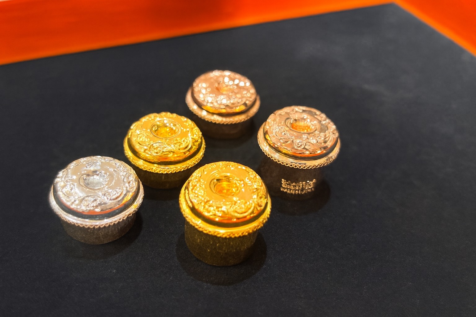 皆さんこんにちは！島村楽器 名古屋則武新町店フルートインストラクターの木野です♪皆さま今の相棒楽器に満足していますか？もちろん相性ばっちりかとは思いますが「もっとしっかりした音出したい」「曲や編成にによって合わない時あるなあ」など考えることはあるかと思います。各シーンに合わせてでも、普段使いでも自分 […]