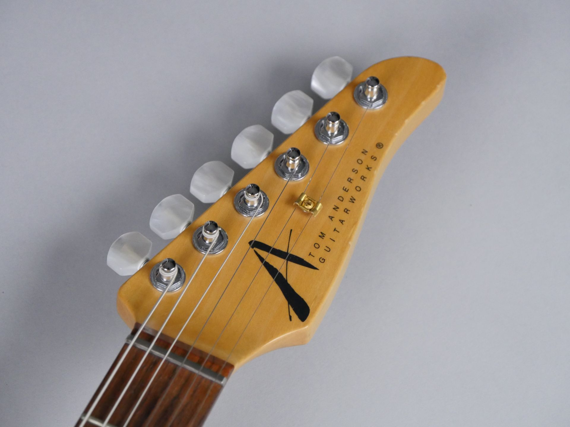 [https://www.shimamura.co.jp/shop/nagoya-repair-guitar/letter/20180428/330:title=リペアマンのギターを徹底解剖！　序章【店長の気まま日記番外編1】] ようやく本題に入りましょう！番外編の内容は店長が今までリペアをしてきた […]