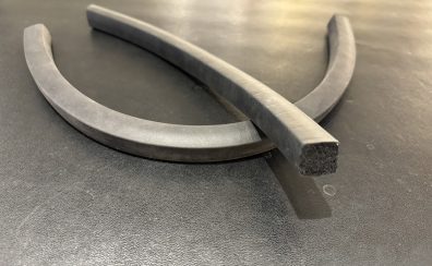 ピックアップの調整用の…スポンジ⁉