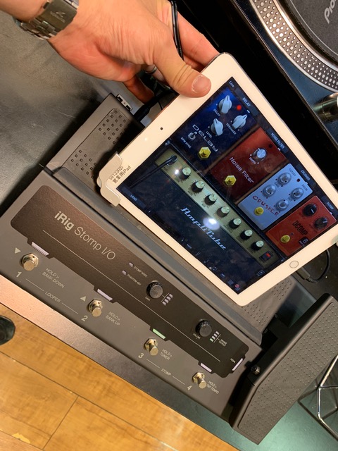 iRig Stomp I/O - IK Multimedia | Hookup, Inc.