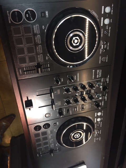 PioneerDJのRekordbox DJ用PCDJコントローラー『DDJ-400』が再