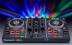 ハロウィン、クリスマスにぴったりのPCDJ Numark Party mix展示＆在庫ございます！！