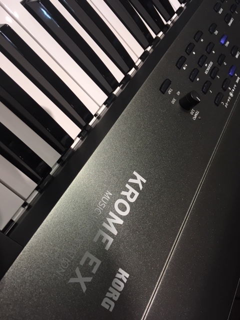 KORG KROME EX 73 専用ケース、取説
