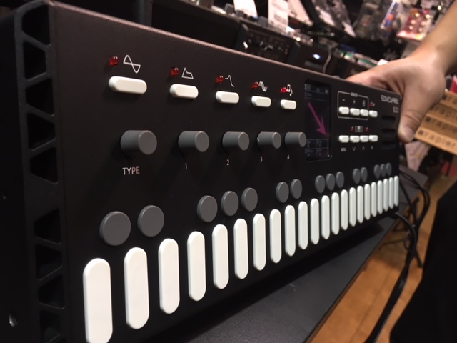 新たな国産シンセSONICWAREのELZ_1が遂に発売開始！当店にて絶賛展示&販売中！