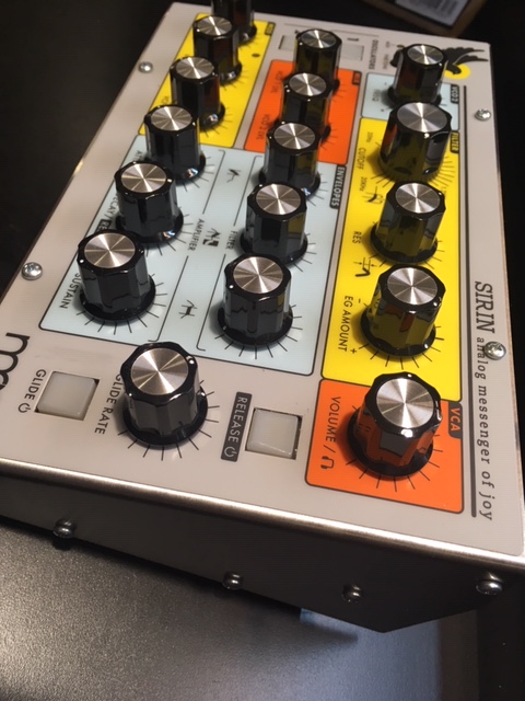 世界2500台限定生産のMoog Sirinが遂に国内発売解禁！当店にて展示 