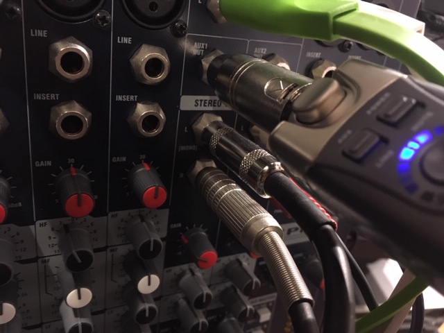 Xviveより2.4GHzワイヤレスインイヤーモニターシステムXV-U4が