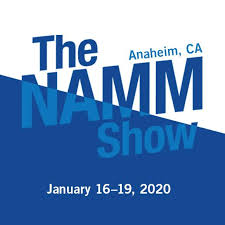 *NAMMとは NAMMとは、アメリカのカリフォルニア州アナハイムにあるコンベンションセンター（なんと面積は東京ドーム3個分）にて開催される、世界最大規模の楽器見本市です！ 4日間にわたり開催される同イベントには、世界中から2000社以上もの楽器ブランドが集まり、各々渾身の新製品を発表します！ また […]