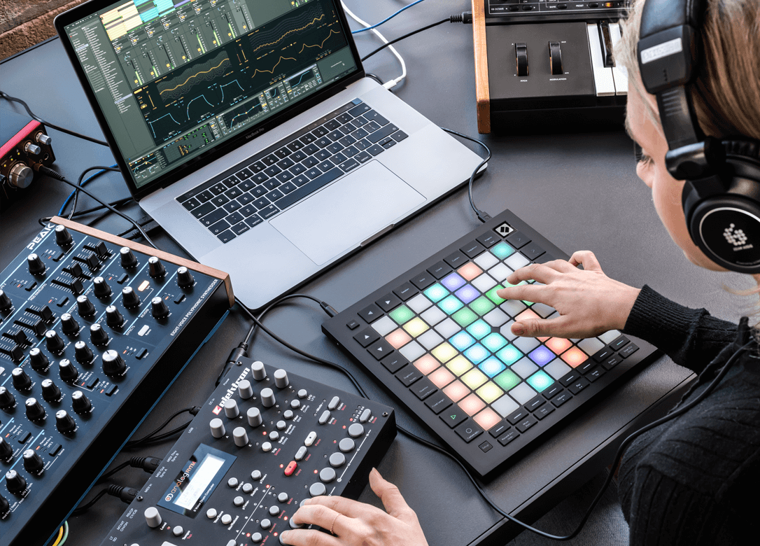 |*メーカー|*品番|*販売価格（税込）|ご購入URL| |NOVATION|Launchpad Pro MK3|￥[!36,000(税込）!]|[https://www.digimart.net/cat16/shop5051/DS05874811/::title=こちら]| Ableton Liv […]