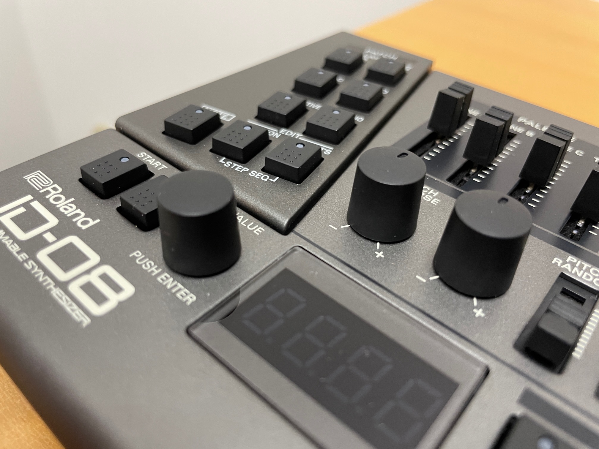 ご予約受付中！】Roland BoutiqueよりJX-08とJD-08の2機種が発売