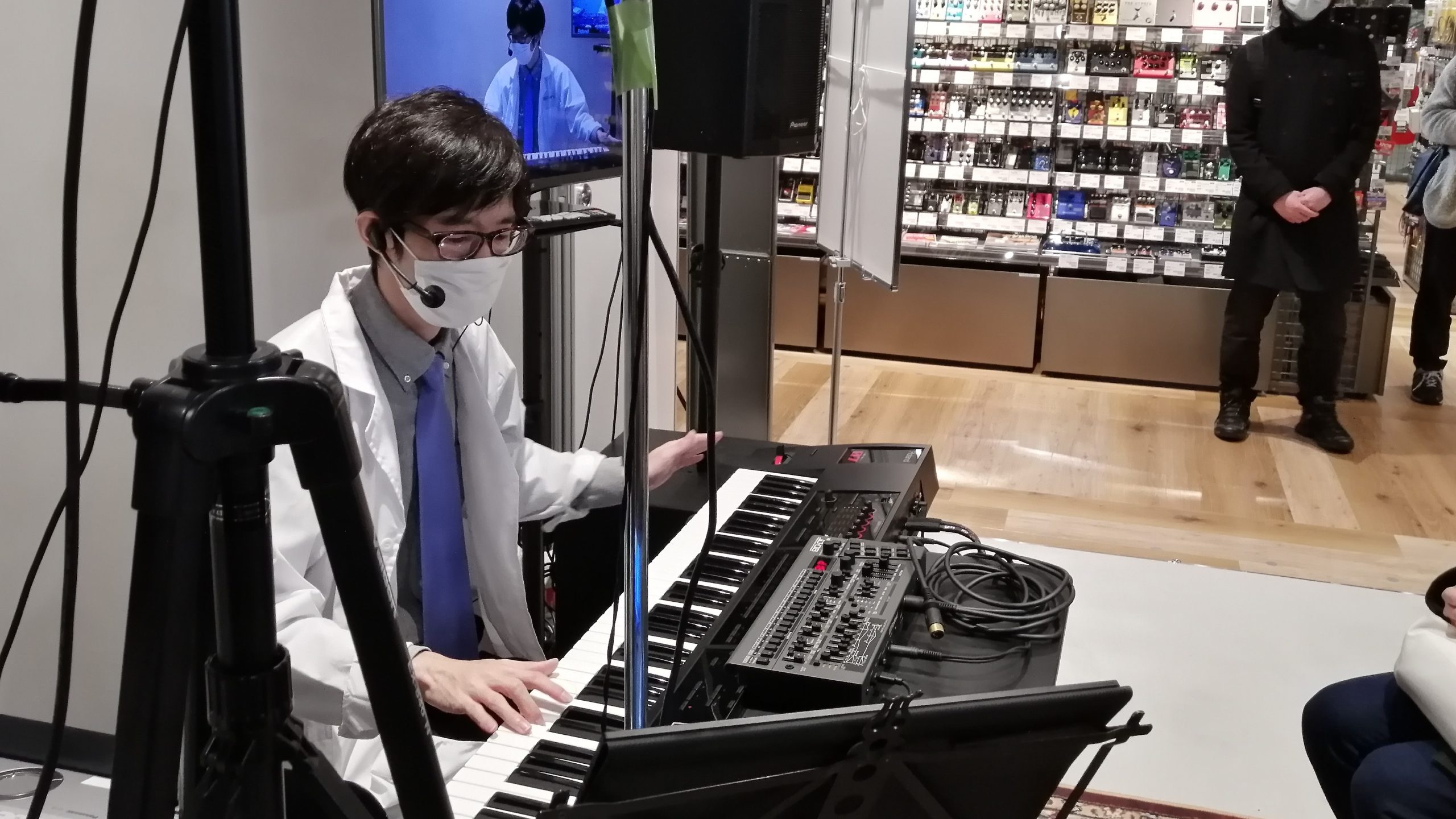 移転リニューアルオープンイベント！『ドクターTのシンセ解体新書 』ドクターTの曲作りを生ライブ＆生配信！～シンセサイザーでの曲作り講座～