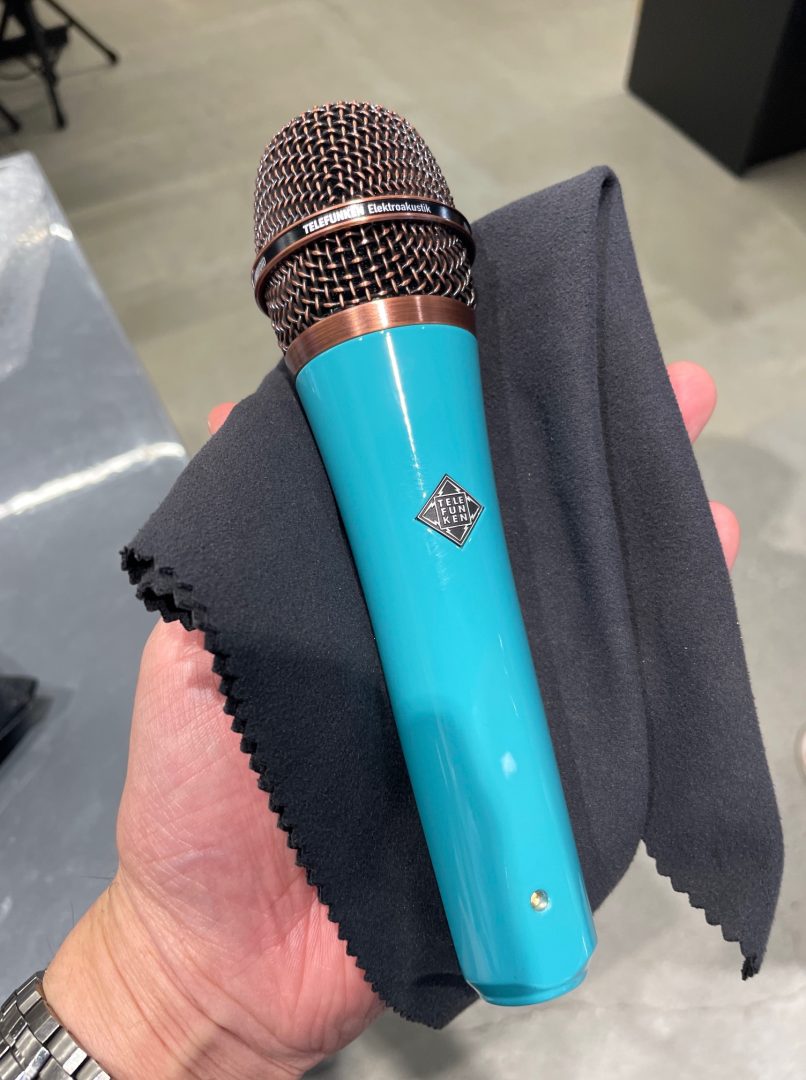 マイク　Shop　ダイナミックマイク　ブルー/オレンジ　TELEFUNKEN　標準小売価格　Custom　M80　FONDOBLAKA