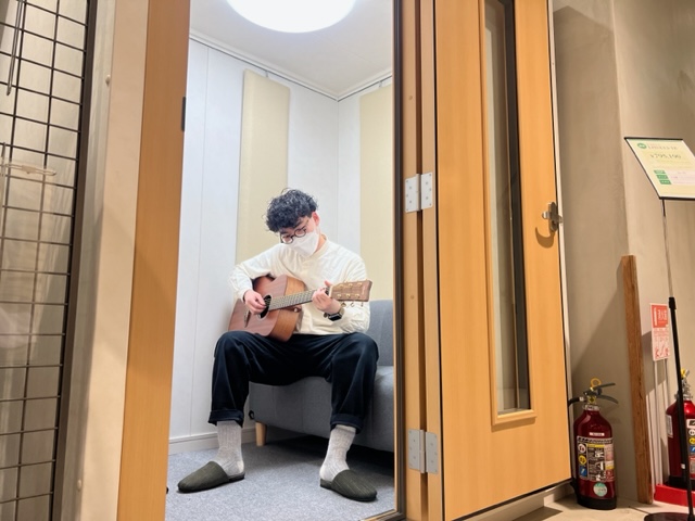 CONTENTS名古屋パルコ店ではこのようにお試し頂けます。自宅で楽器の演奏ができる環境を！ 『気兼ねなく、いい音で、気持ちよく』自宅で楽器の演奏が楽しめます。 マンションやアパート等の集合住宅や、隣の家との距離が近く音漏れが気になる…そういったお客様にも快適な音楽生活を送って頂けるよう防音室のご相 […]