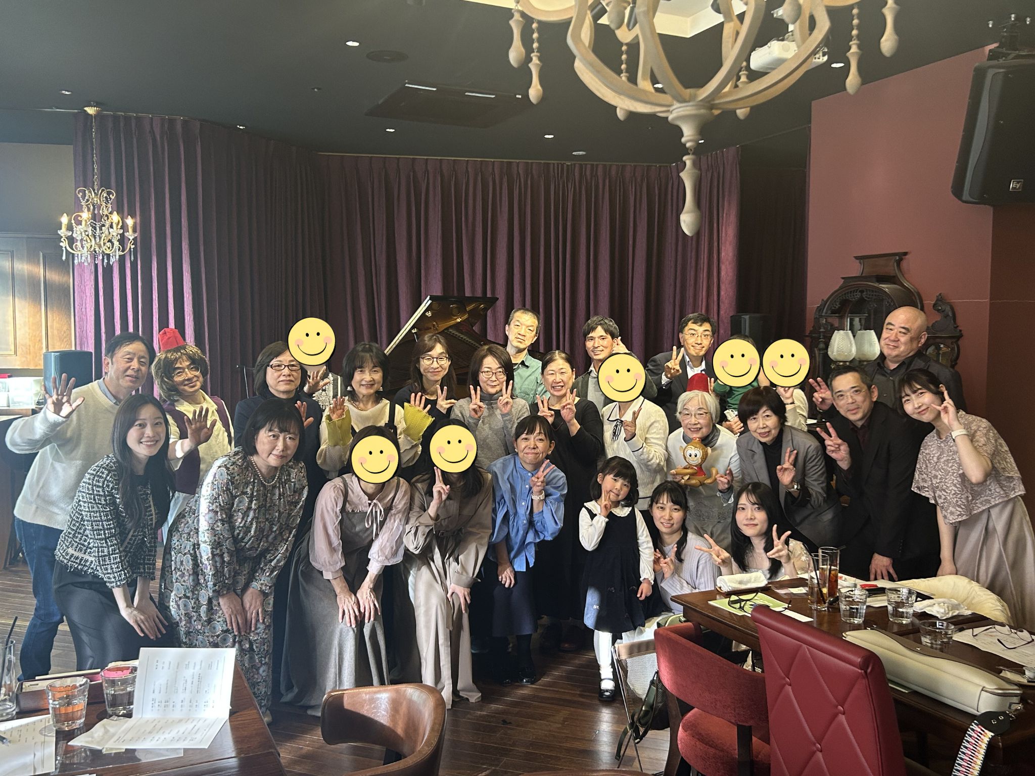 皆さんこんにちは！島村楽器名古屋パルコ店インストラクターの藤井です！本日は先日2月15日(日)に開催したサロンパーティーの第1部の様子をレポートいたします♪ CONTENTSサロンパーティーとは？第1部第1部集合写真サロンパーティーとは？ 島村楽器名古屋パルコ店では年に2回~3回の発表会を実施してい [&hellip;]