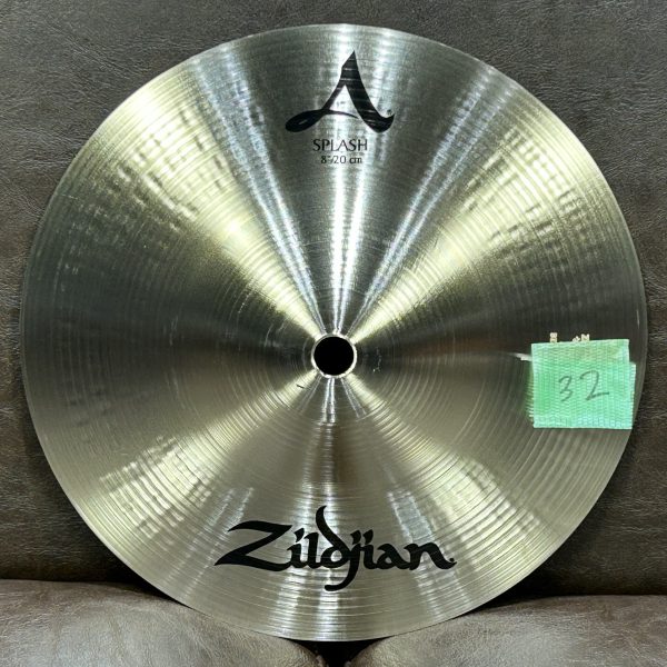 【品番】<br />
Splash8<br />
<br />
【選定コメント】<br />
レスポンスとキレの良さ、クリアに明るく響くサウンドの良さで選びました。<br />
<br />
【販売価格】<br />
44,000円(税込)