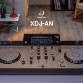 AlphaTheta XDJ-ANXDJ-AN 先行展示！様々なメディアに対応したオールインワンDJシステム！