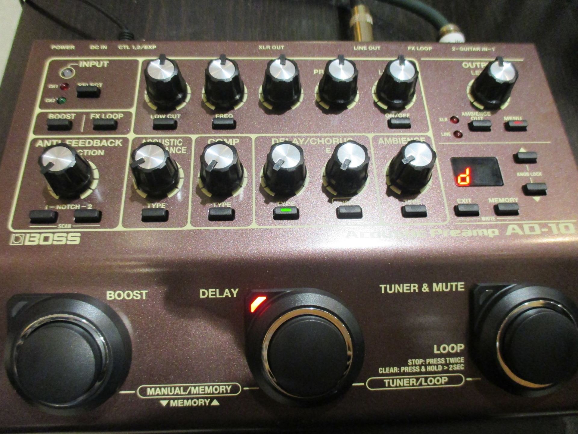 AD-10/BOSS”アコギ専用プリアンプ／DIを楽器店員が独自に解析