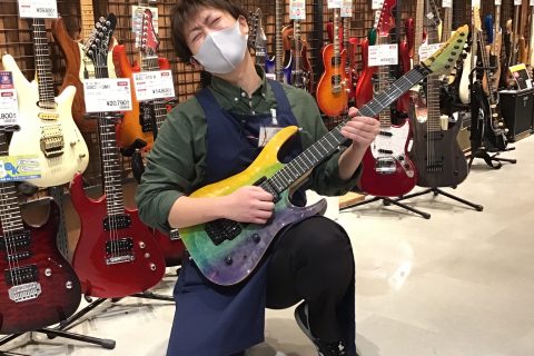 スタッフ写真 <ギターアドバイザー> 平