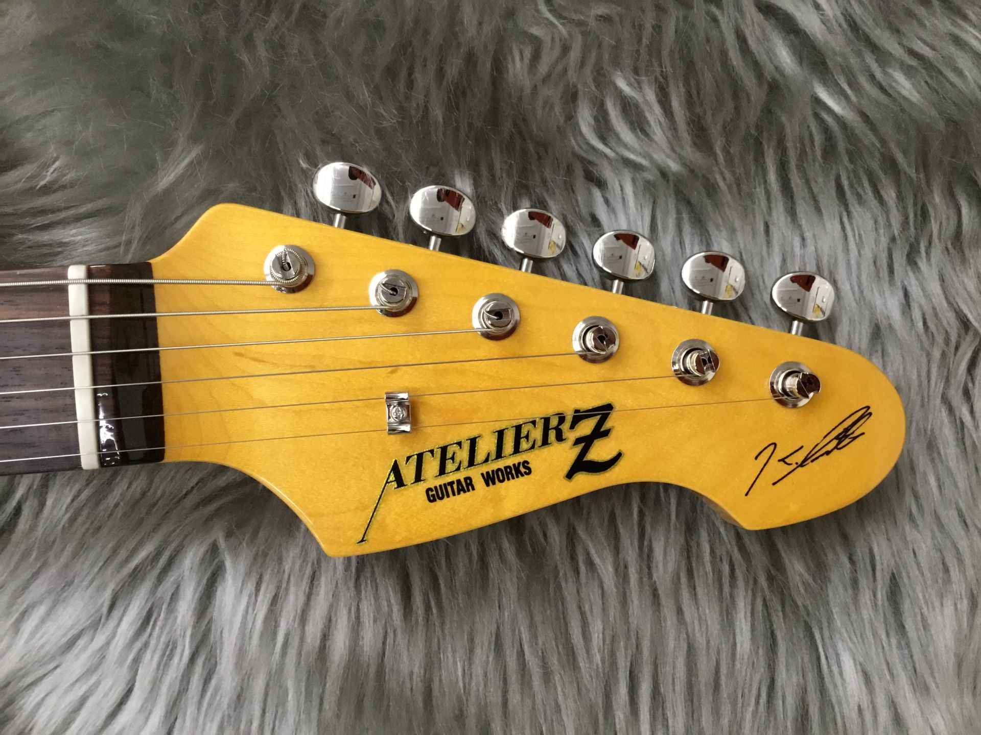 Atelier Z L E S Ii 斎藤宏介氏サイン入りモデル 10 31 水 発売 ご予約受付中 イオンモール名古屋茶屋店 店舗情報 島村楽器 Atelier Z L E S Ii 斎藤宏介氏サイン入りモデル 10 31 水 発売 ご予約受付中 イオンモール名古屋茶屋店 店舗情報 島村楽器